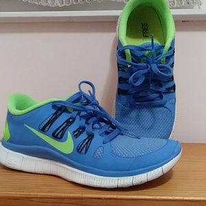 Blue/Green women's Nike Free 5.0 shoes. Size 8